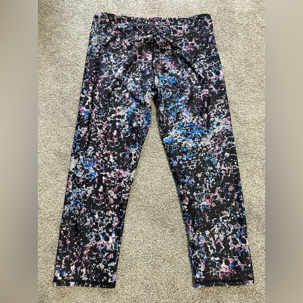 Fabletics Capris - Picture 2 of 2